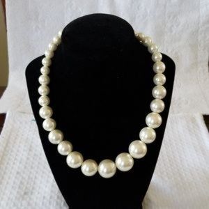 NWT. Cherish (Pearl Necklace)